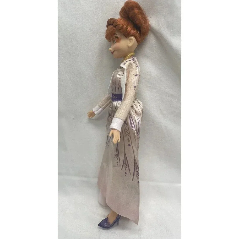 Disney’s Hasbro Frozen Ana Fashion Doll with Cream-Colored Dress 11”